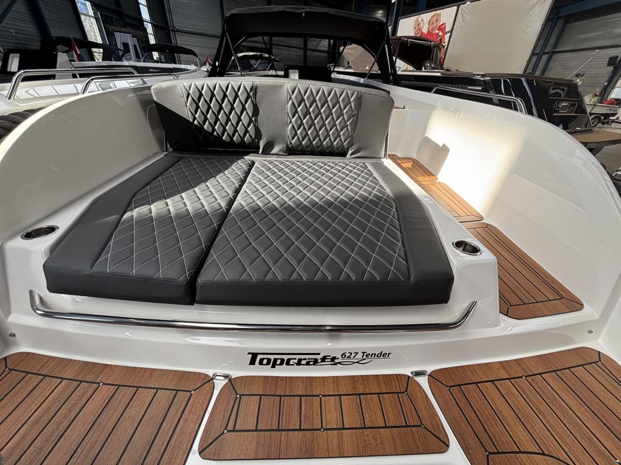 Topcraft 627 Tender