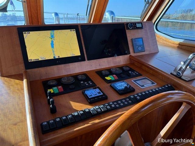 Altena Trawler 50 - France Proof
