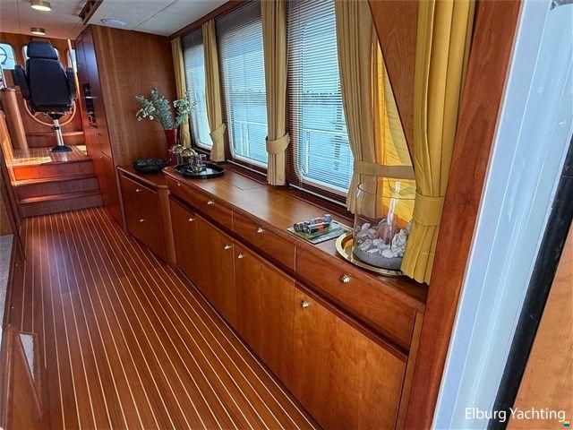 Altena Trawler 50 - France Proof