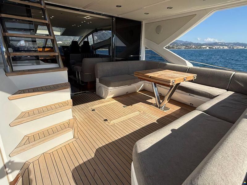 Sunseeker 68 Sport Yacht