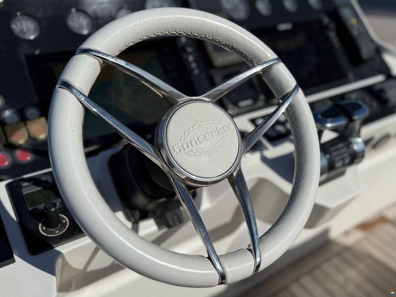Sunseeker 68 Sport Yacht