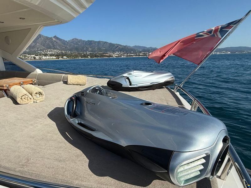 Sunseeker 68 Sport Yacht