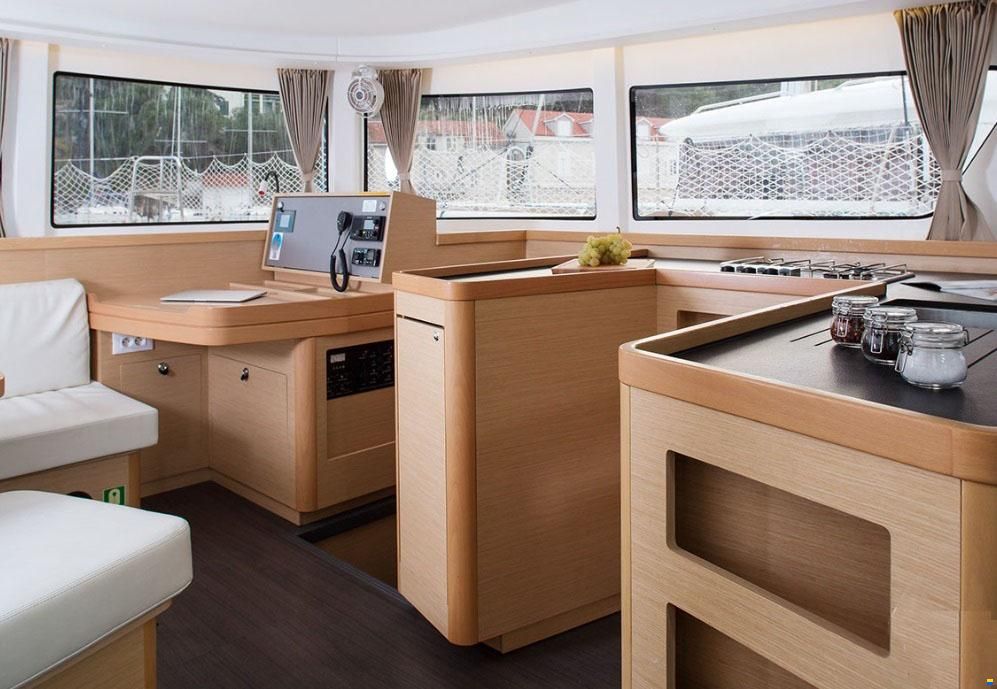 Lagoon 42