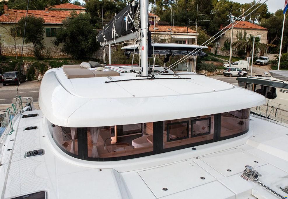 Lagoon 42