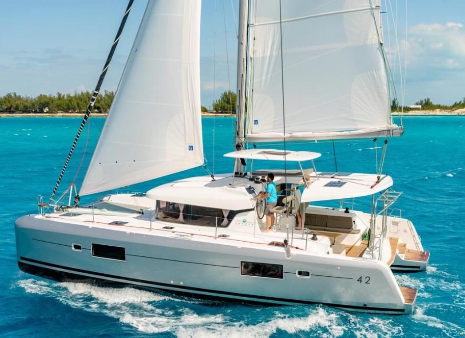 Lagoon 42