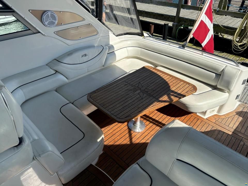 Bayliner 4085 Avanti
