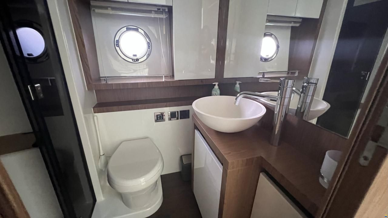 Beneteau GT 49