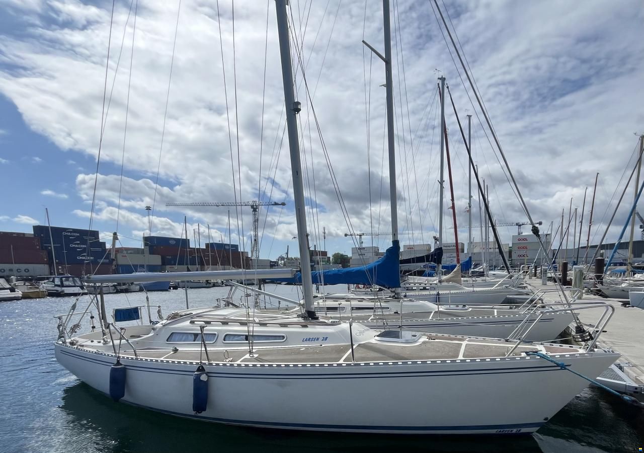 Larsen 28