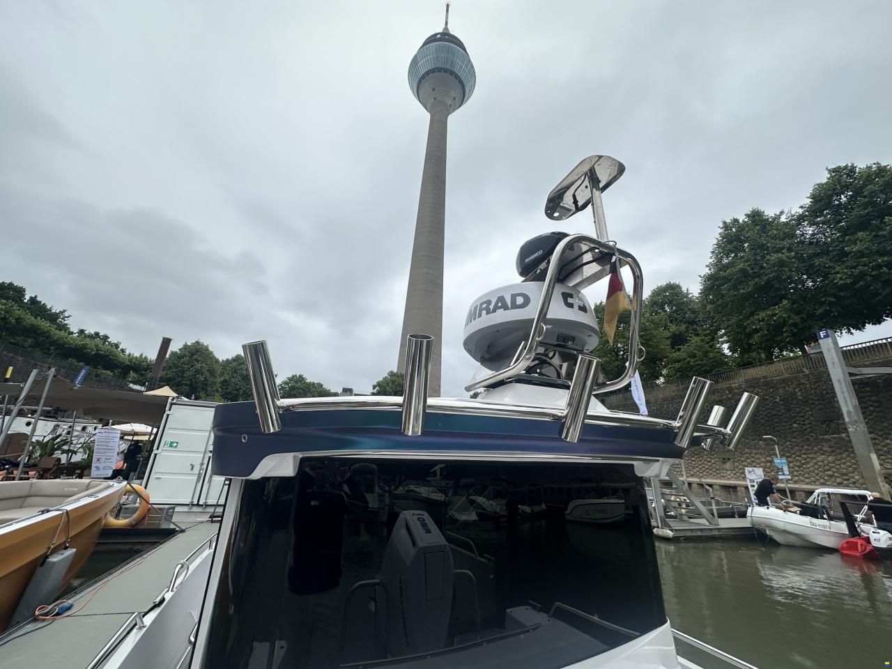 Axopar 28 Cabin - Wetbar