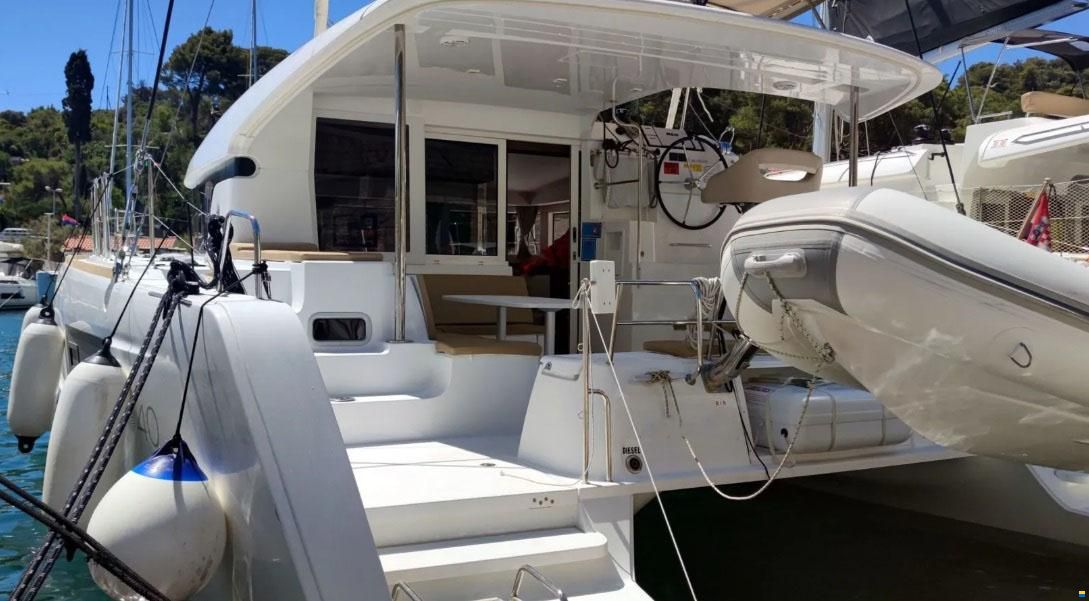 Lagoon 40