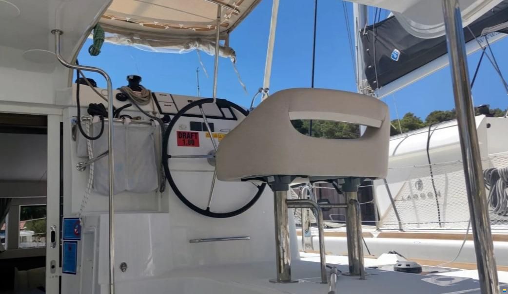 Lagoon 40