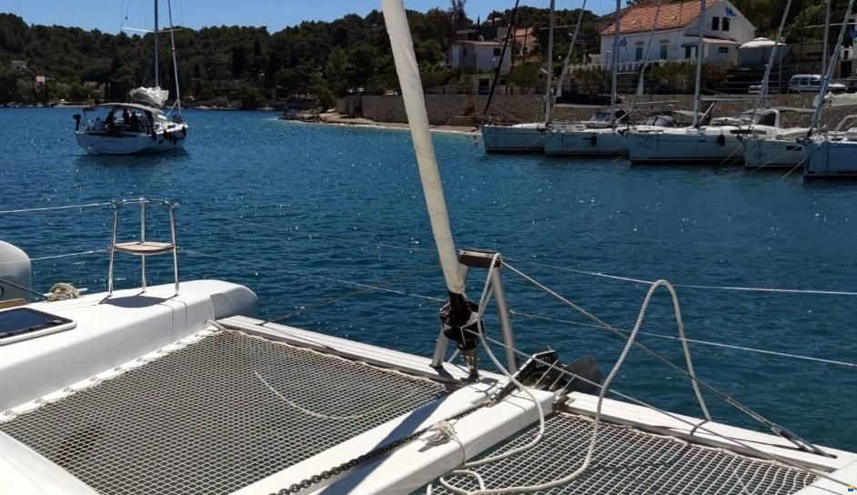 Lagoon 40
