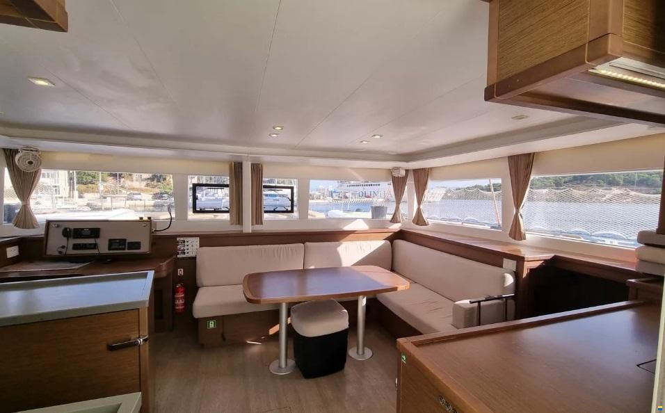 Lagoon 450 F