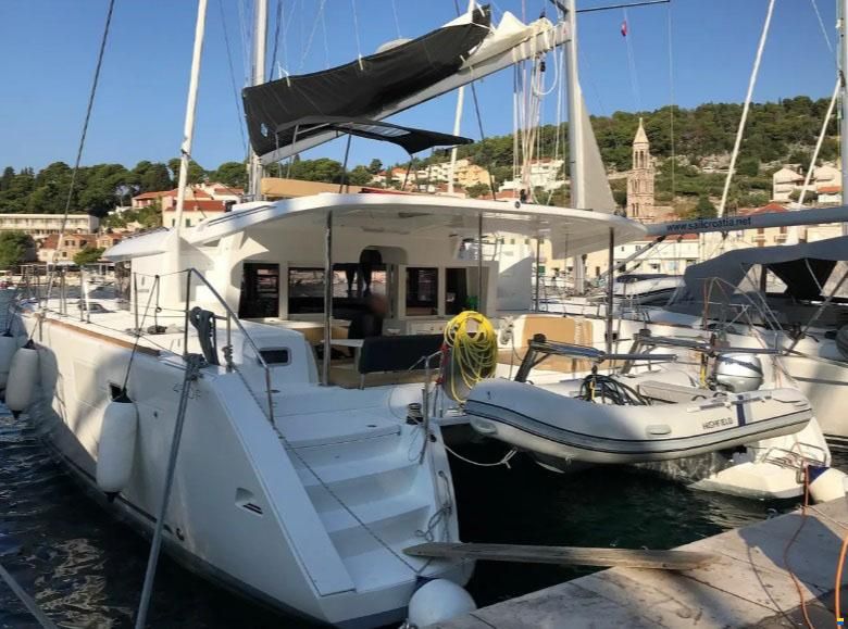 Lagoon 450 F