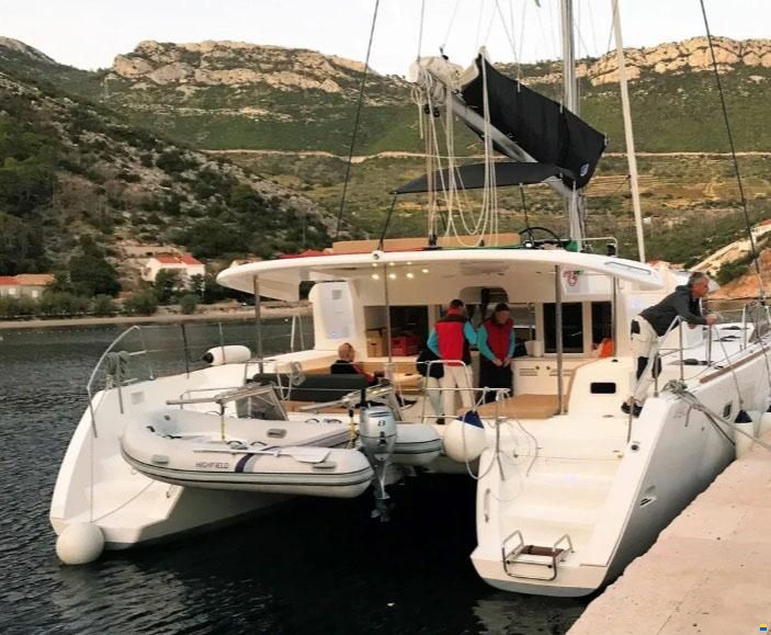 Lagoon 450 F