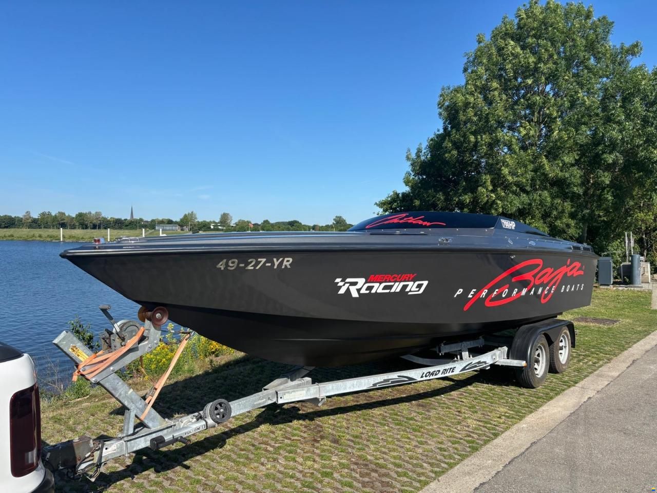 Baja Outlaw 24 ft