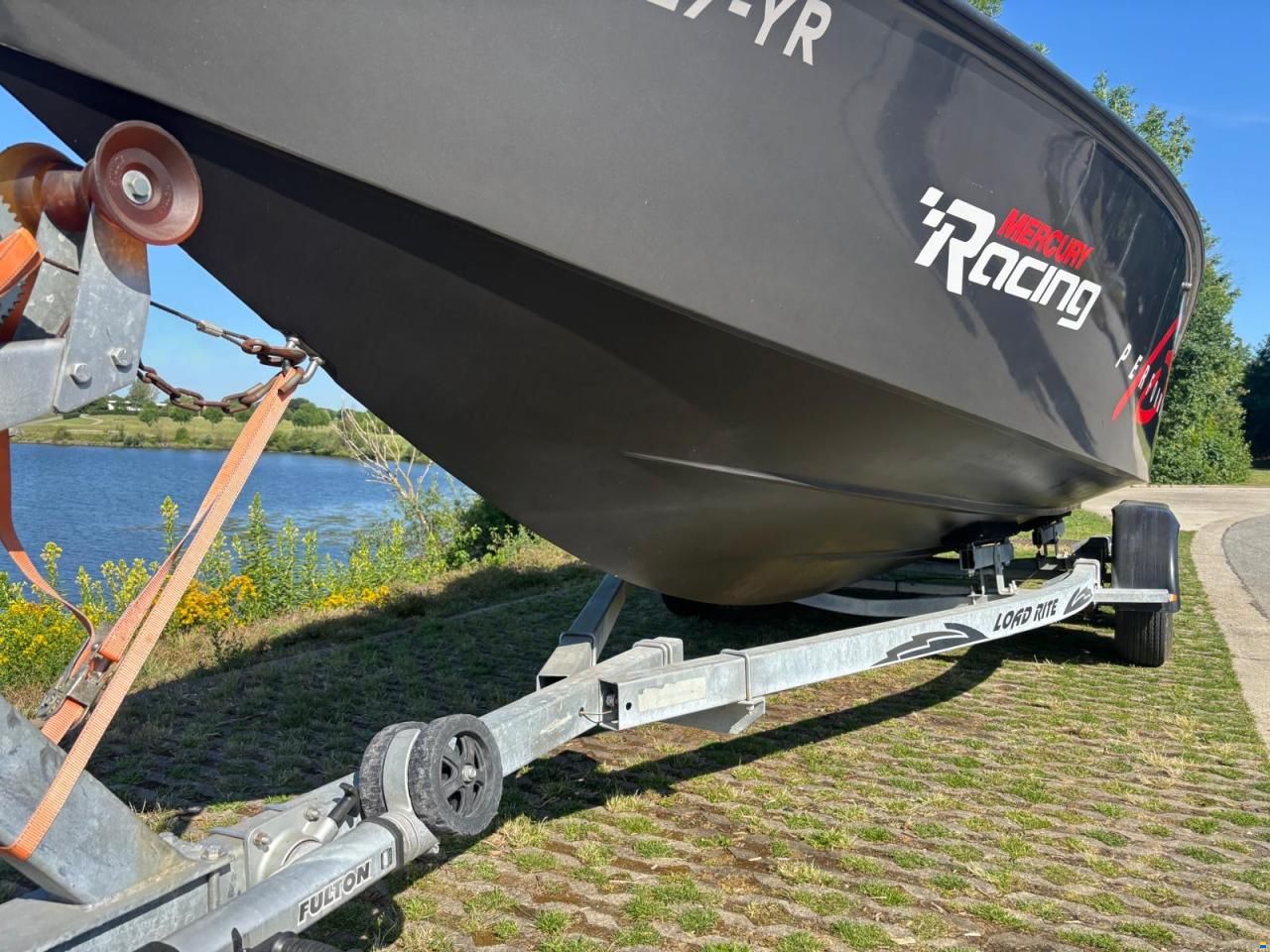 Baja Outlaw 24 ft