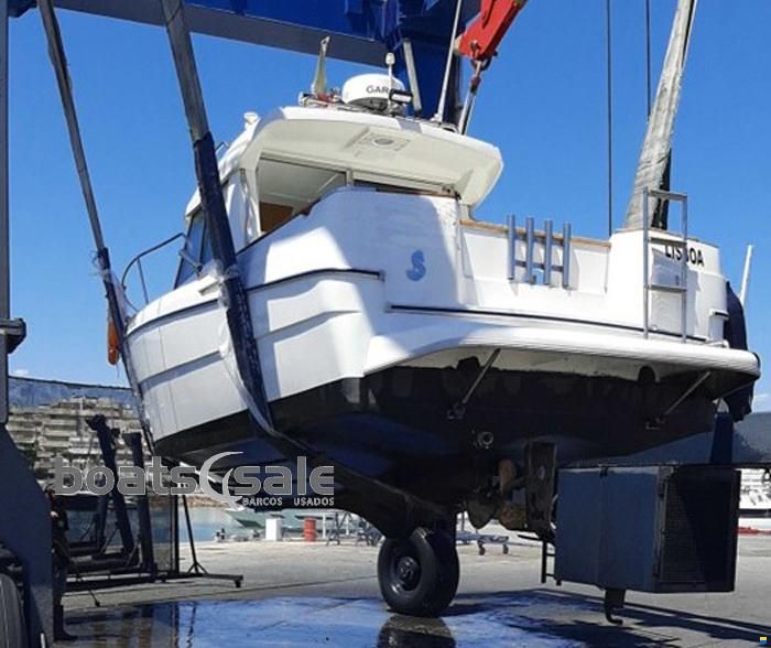 Beneteau Antares 710