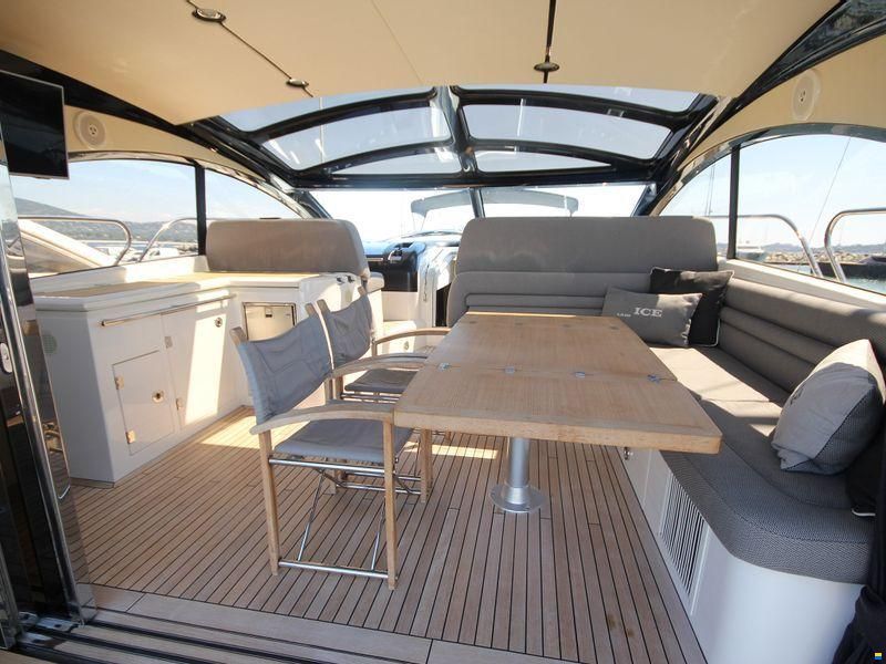 Sunseeker Predator 60