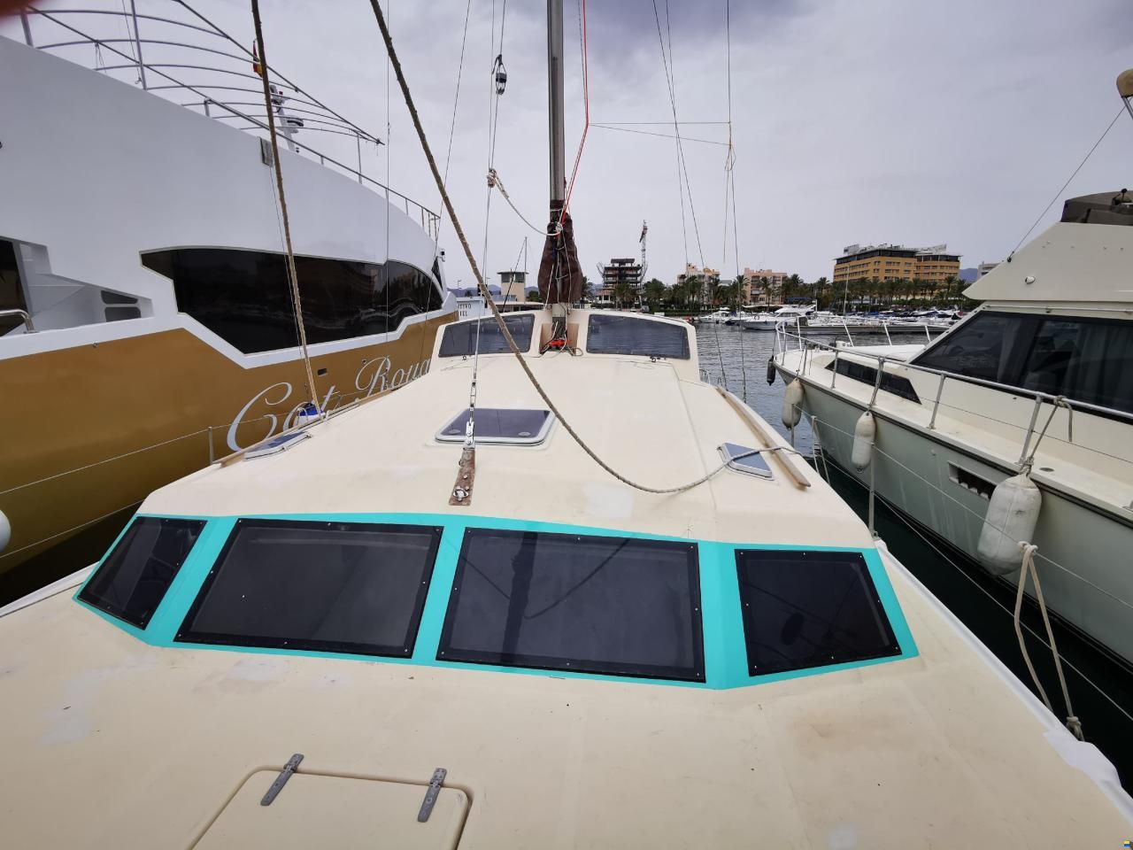 Prout Snowgoose 37