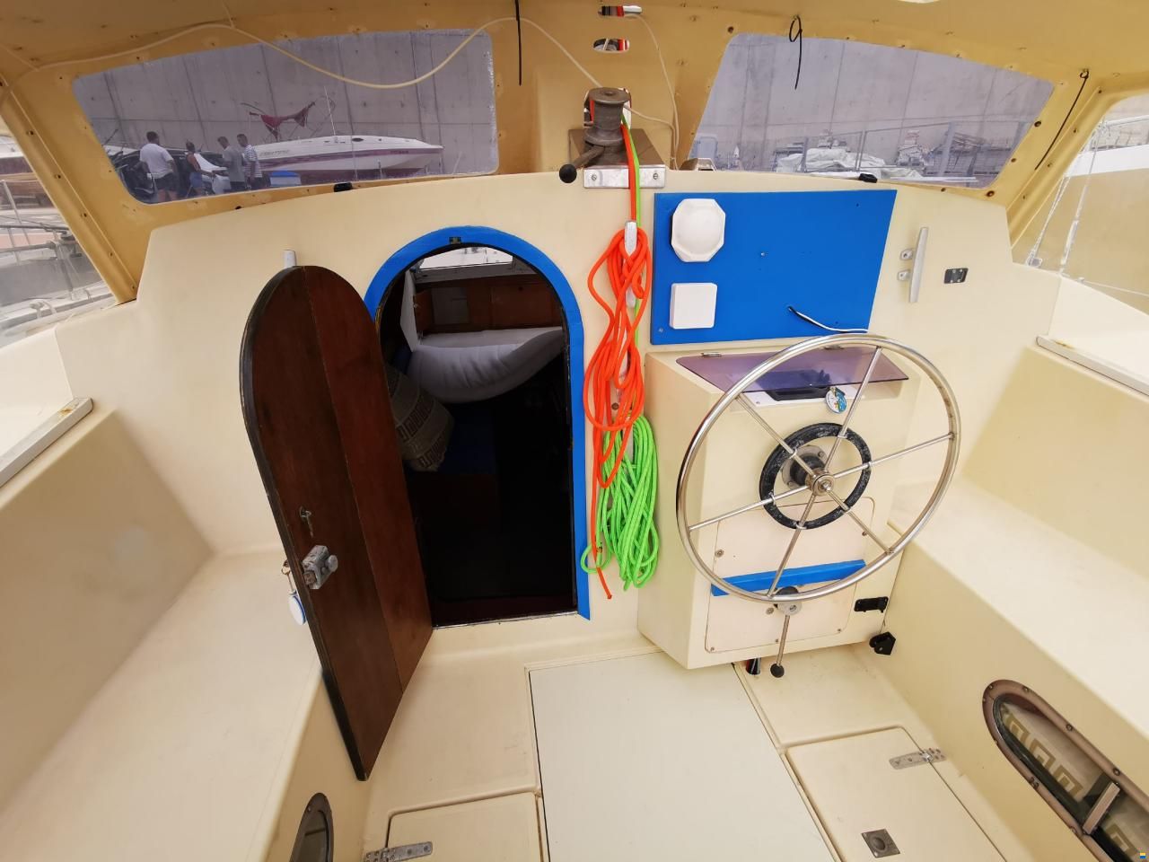 Prout Snowgoose 37