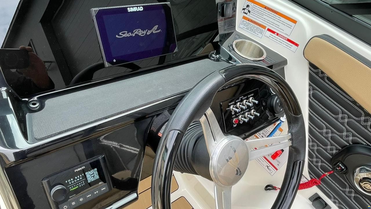 Sea Ray SPX 190