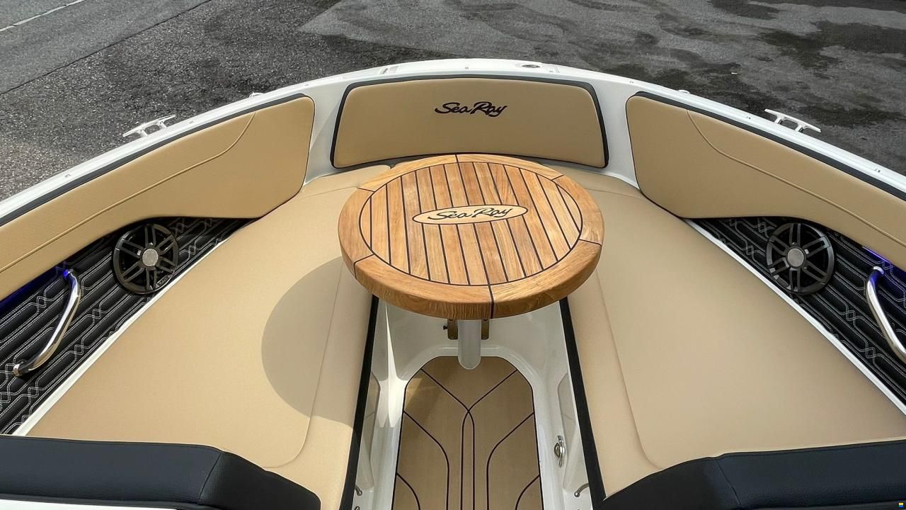 Sea Ray SPX 190