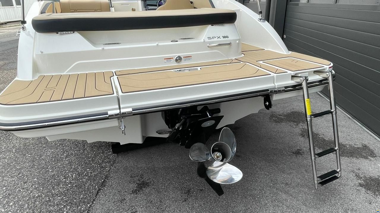 Sea Ray SPX 190