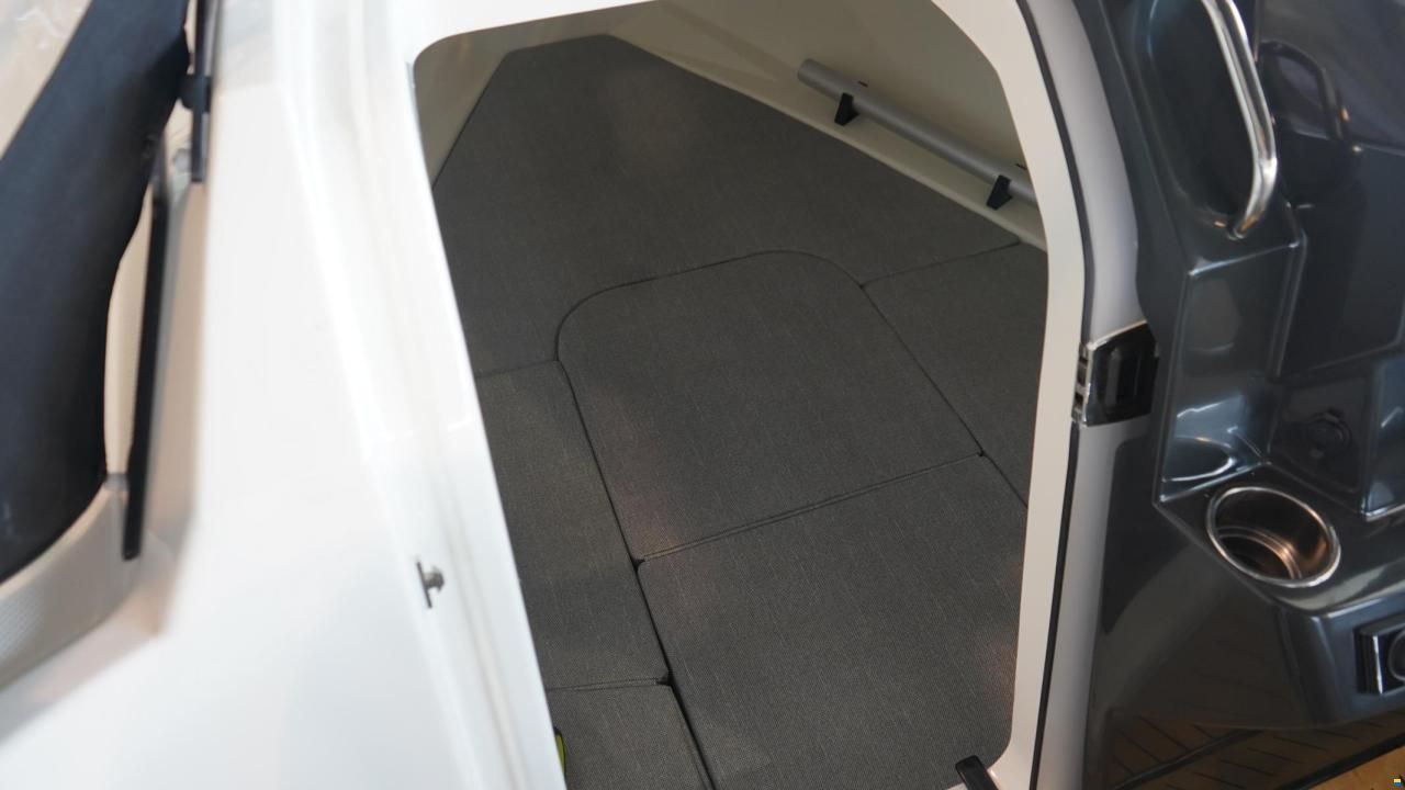 Quicksilver Activ 555 Cabin mit 15PS