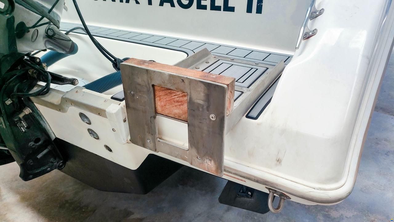 Wellcraft 238 CCF Center Console