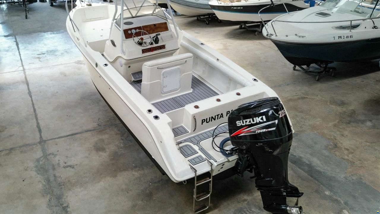 Wellcraft 238 CCF Center Console