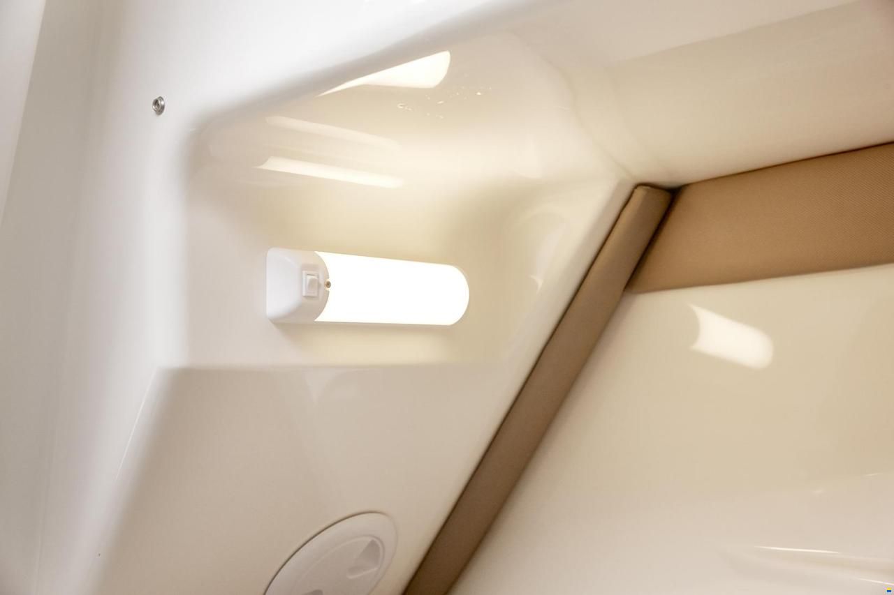 Quicksilver Activ 605 Sundeck