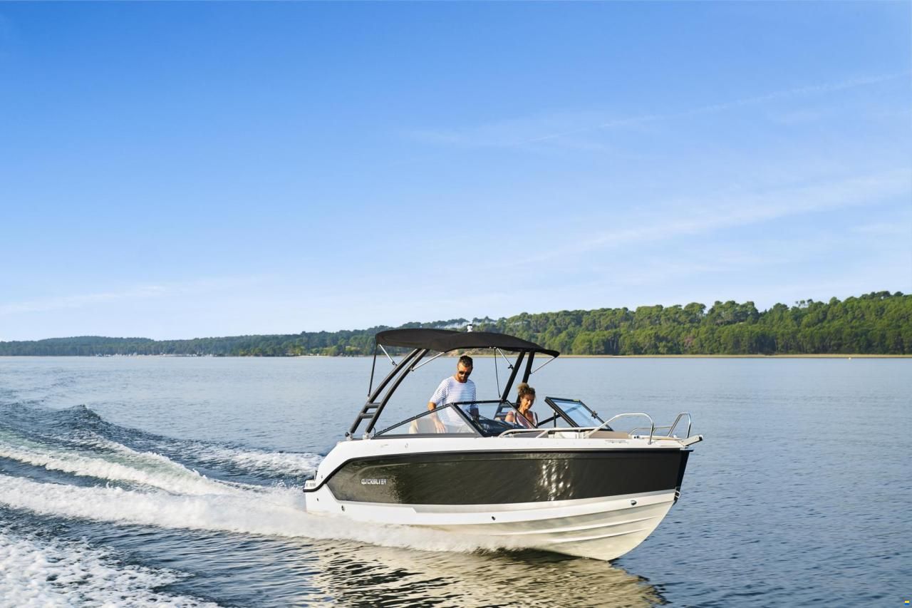 Quicksilver Activ 605 Bowrider