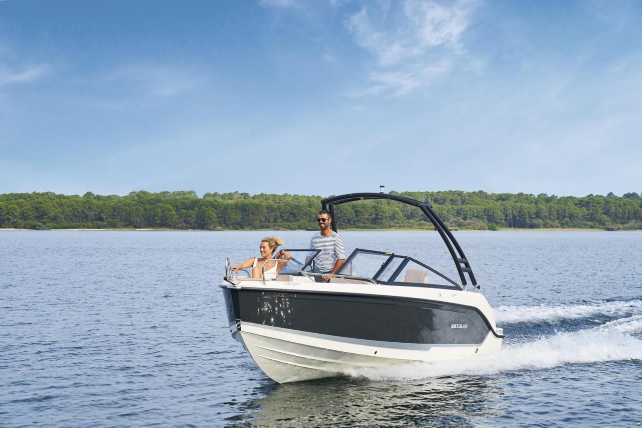 Quicksilver Activ 605 Bowrider mit 115PS und Trailer