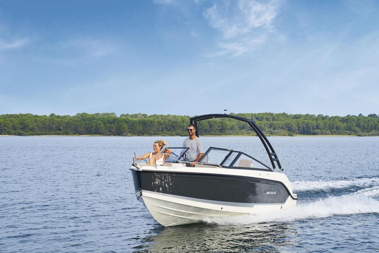 Quicksilver Activ 605 Bowrider mit 115PS und Trailer