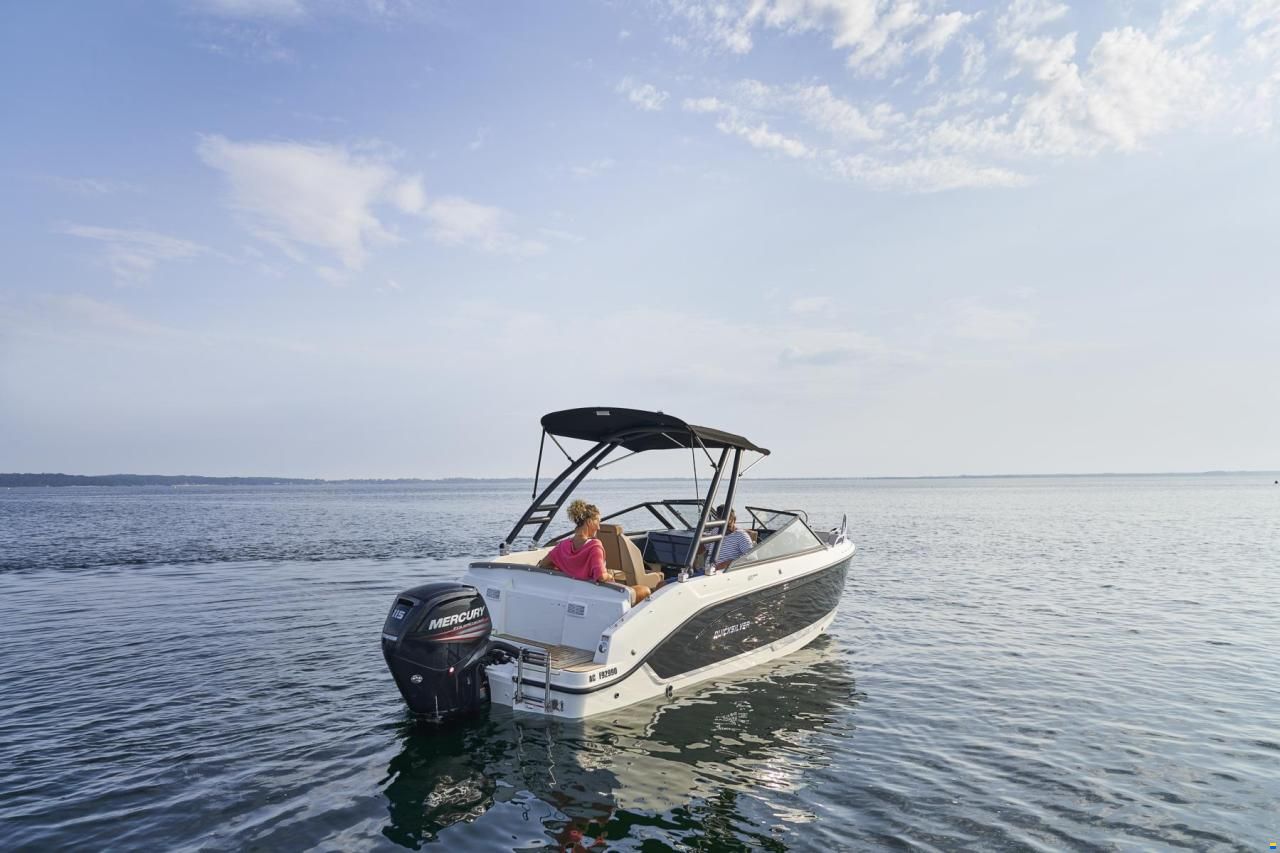 Quicksilver Activ 605 Bowrider mit 115PS und Trailer