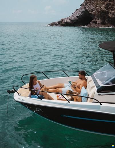 Quicksilver Activ 705 Open mit 150PS und Trailer