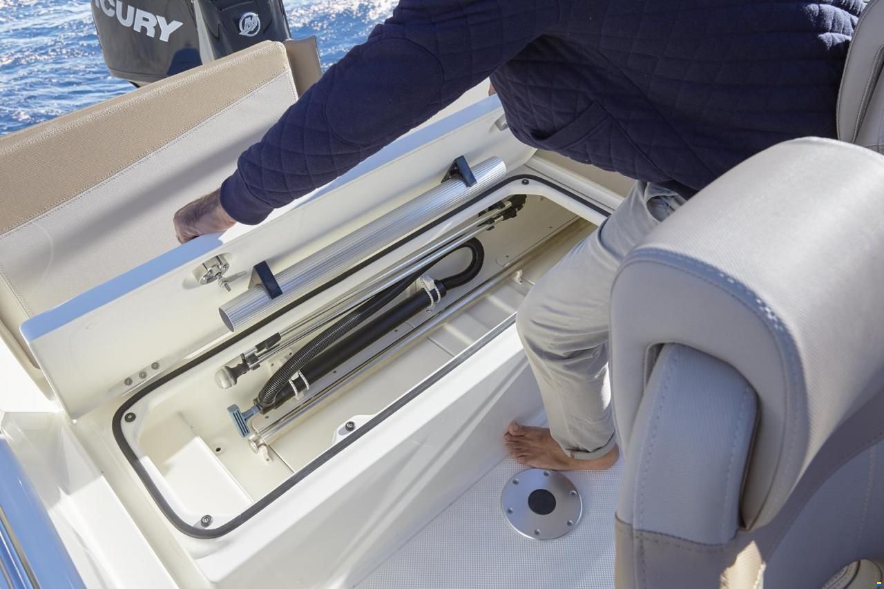Quicksilver Activ 675 Sundeck  und Trailer