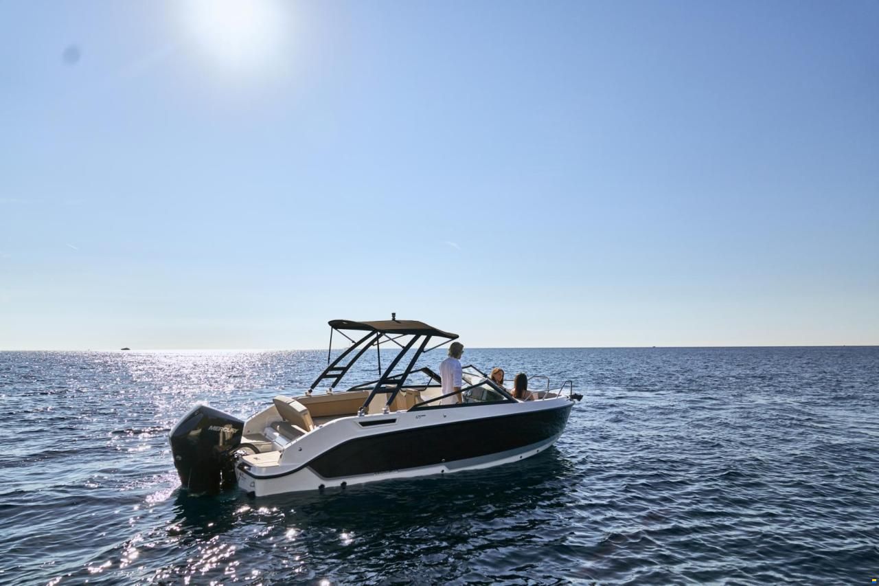 Quicksilver Activ 675 Bowrider