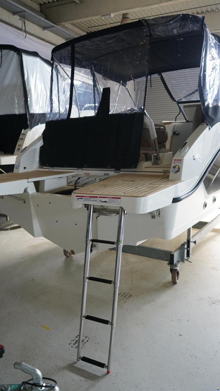 Quicksilver Activ 675 Cruiser