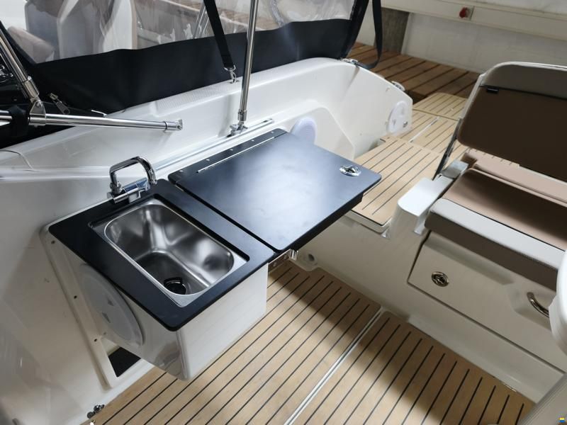 Quicksilver Activ 675 Cruiser