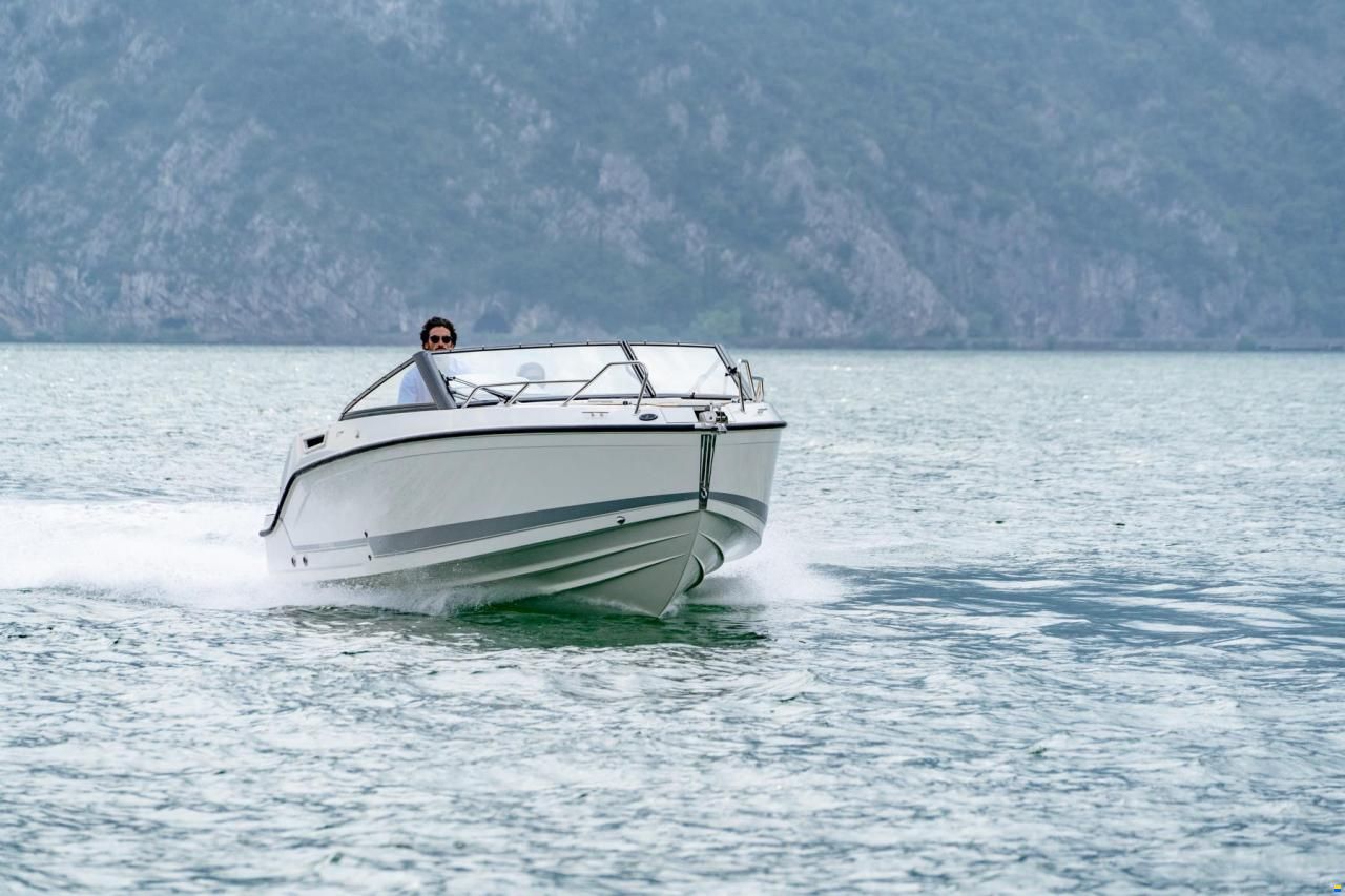 Quicksilver Activ 675 Cruiser mit 150PS inkl.Trailer