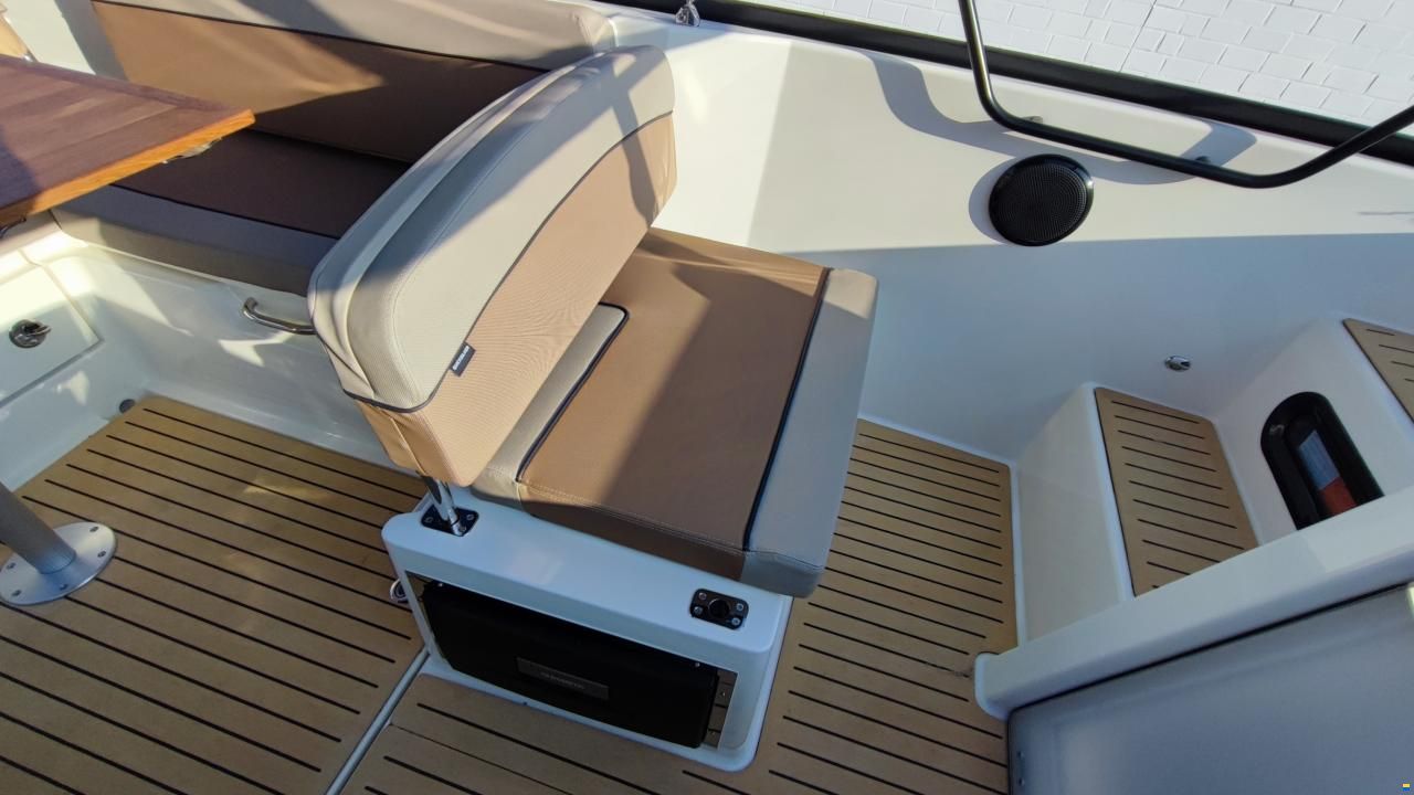 Quicksilver 675 Cruiser