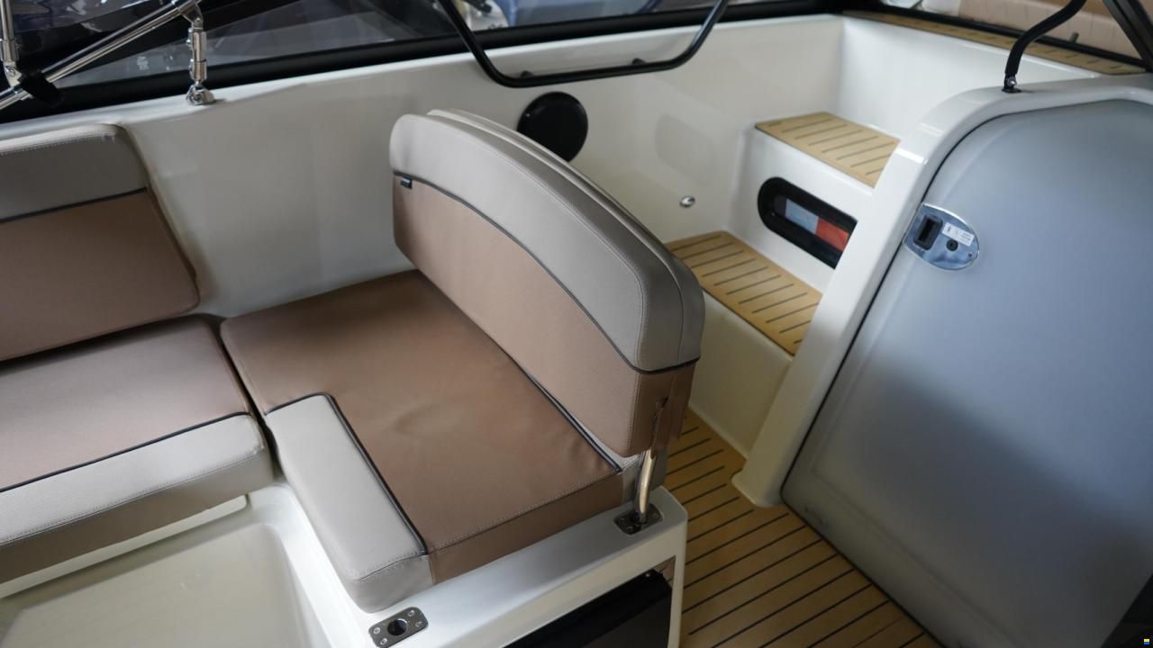 Quicksilver 675 Cruiser
