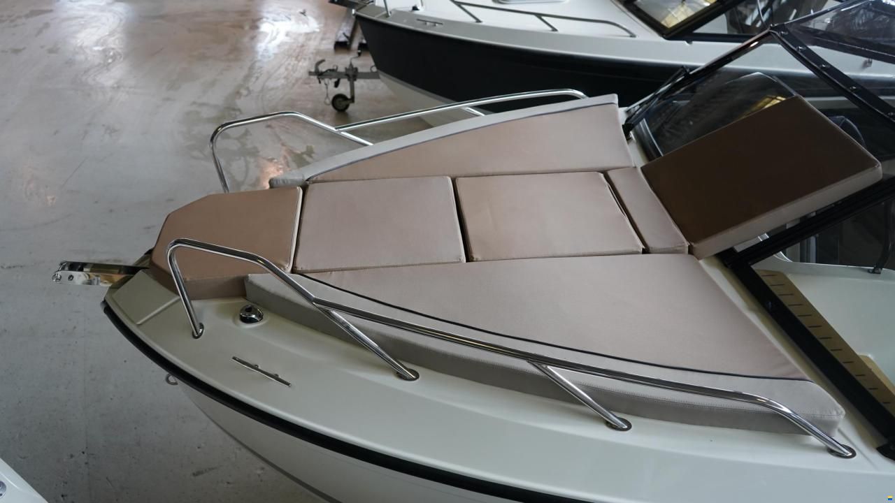 Quicksilver 675 Cruiser