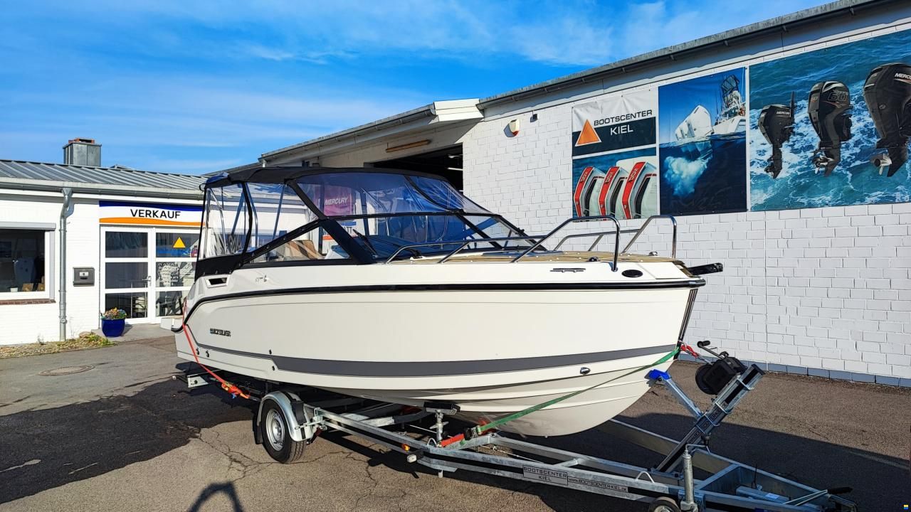 Quicksilver 675 Cruiser