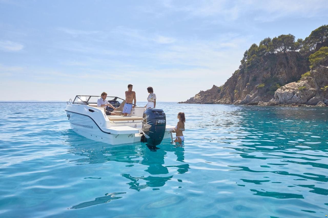 Quicksilver Activ 755 Cruiser