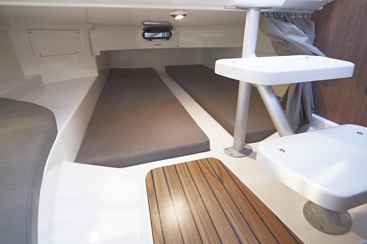Quicksilver Activ 805 Cruiser