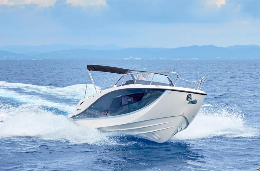 Quicksilver 875 Sundeck