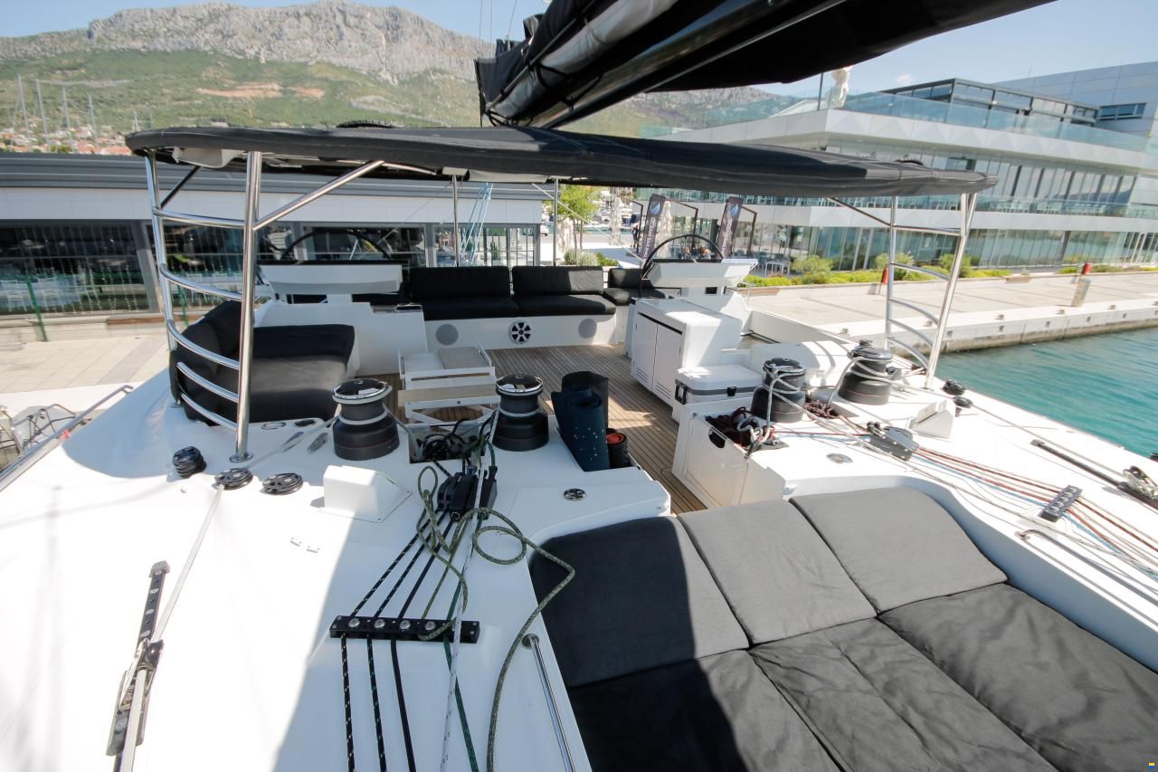 Lagoon 620 Essense